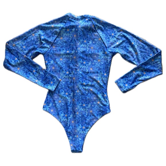 Waev Sports - Lulu One Piece - Picture 3 of 6